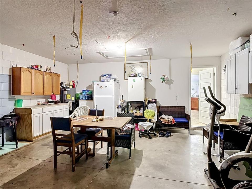For Sale: $260,000 (4 beds, 2 baths, 1755 Square Feet)