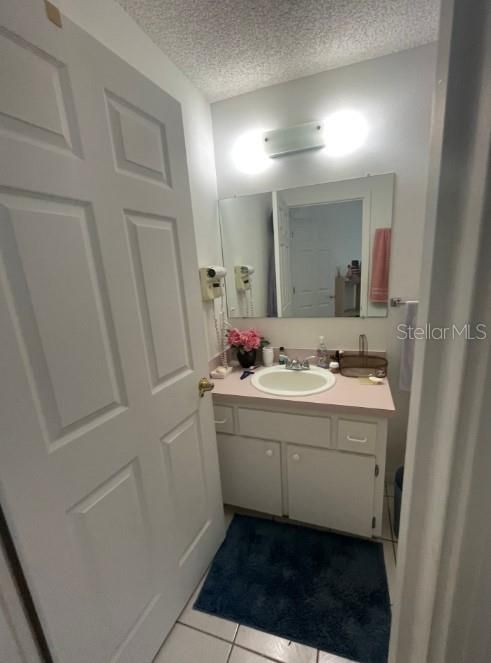 For Rent: $2,100 (2 beds, 2 baths, 1085 Square Feet)
