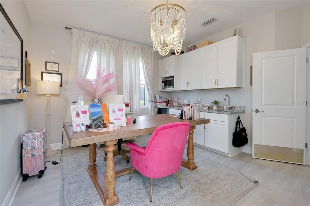En Venta: $719,000 (4 camas, 4 baños, 2385 Pies cuadrados)