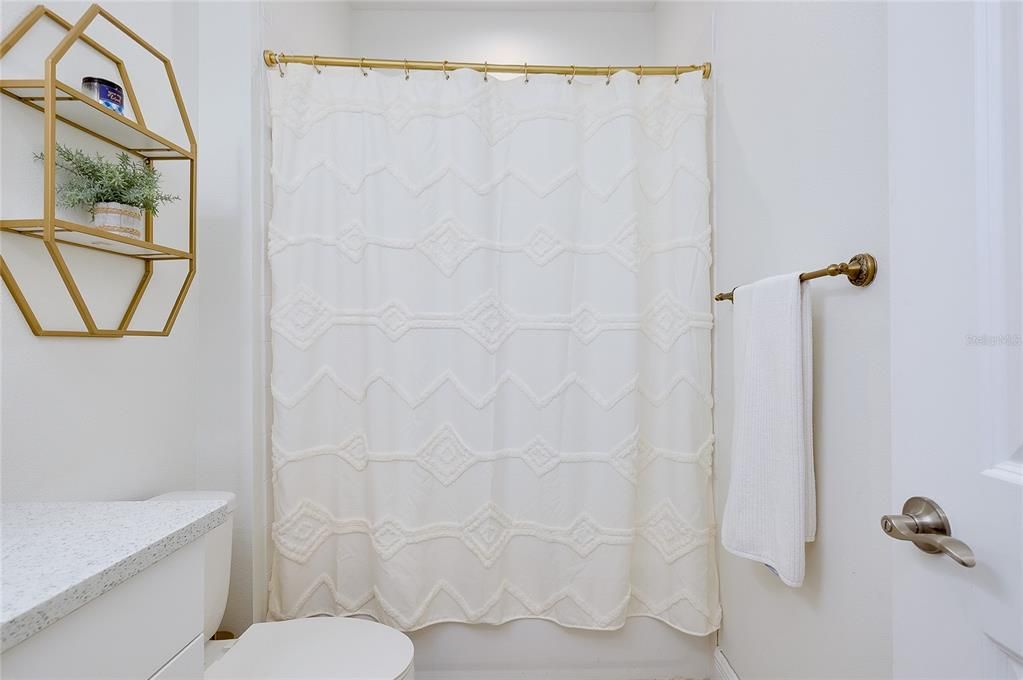 En Venta: $719,000 (4 camas, 4 baños, 2385 Pies cuadrados)