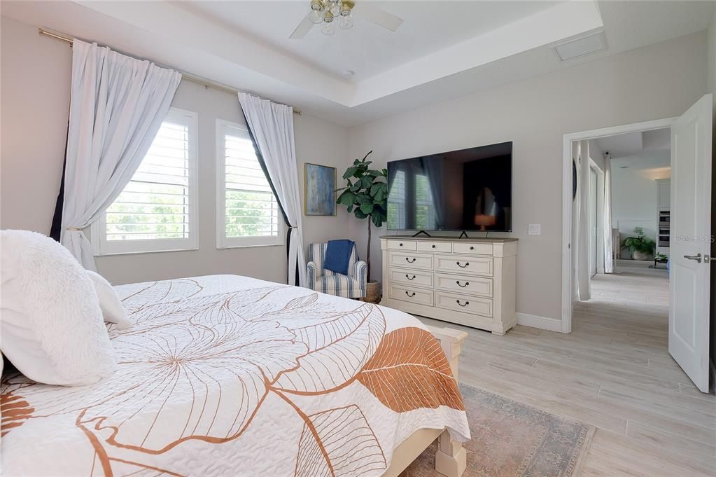 En Venta: $719,000 (4 camas, 4 baños, 2385 Pies cuadrados)