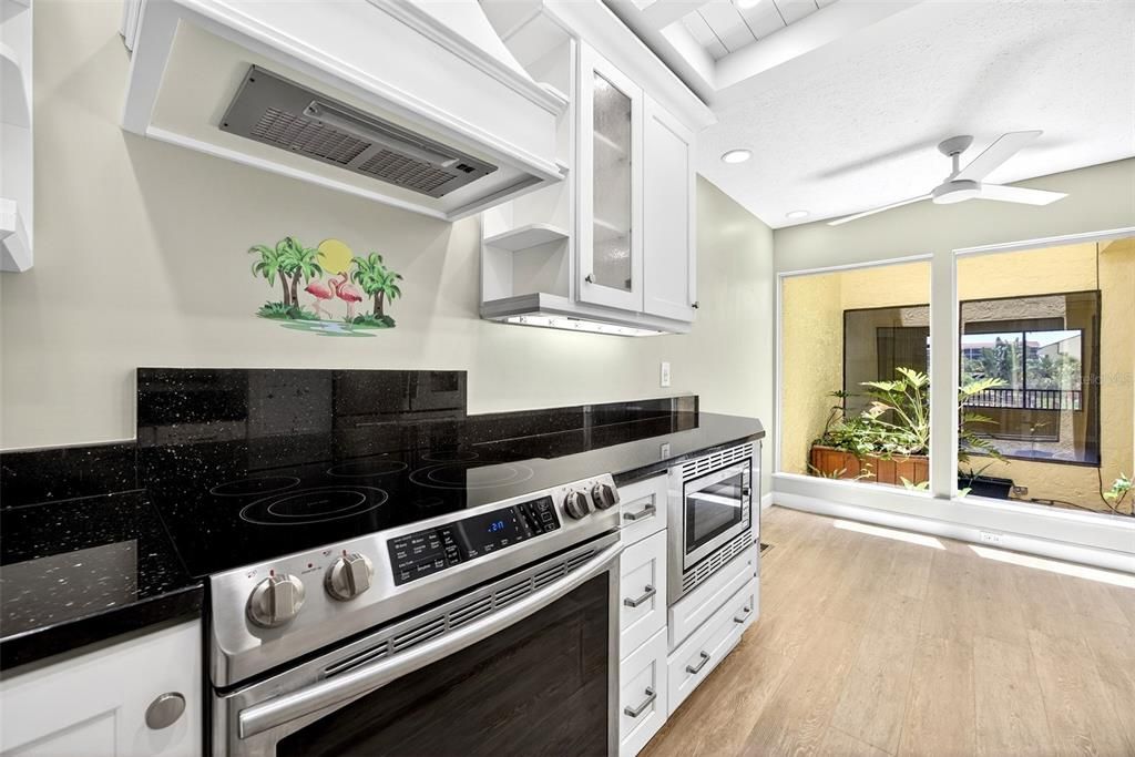 For Sale: $254,900 (2 beds, 2 baths, 1488 Square Feet)