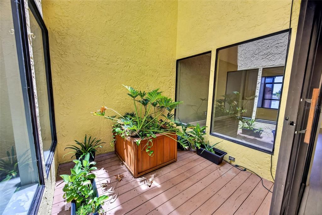 For Sale: $254,900 (2 beds, 2 baths, 1488 Square Feet)