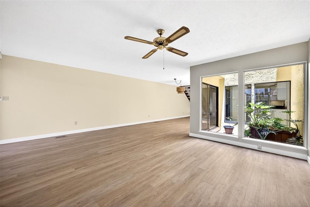 For Sale: $254,900 (2 beds, 2 baths, 1488 Square Feet)