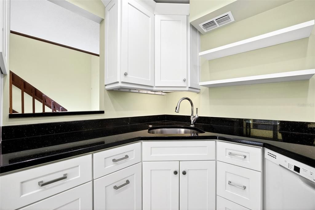For Sale: $254,900 (2 beds, 2 baths, 1488 Square Feet)