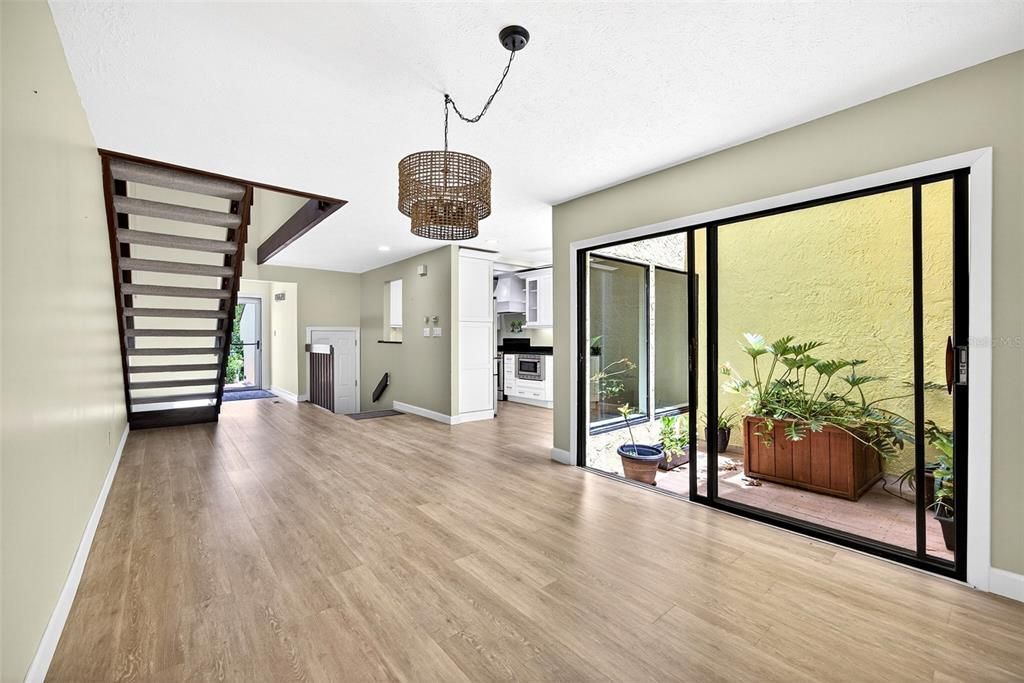 For Sale: $254,900 (2 beds, 2 baths, 1488 Square Feet)