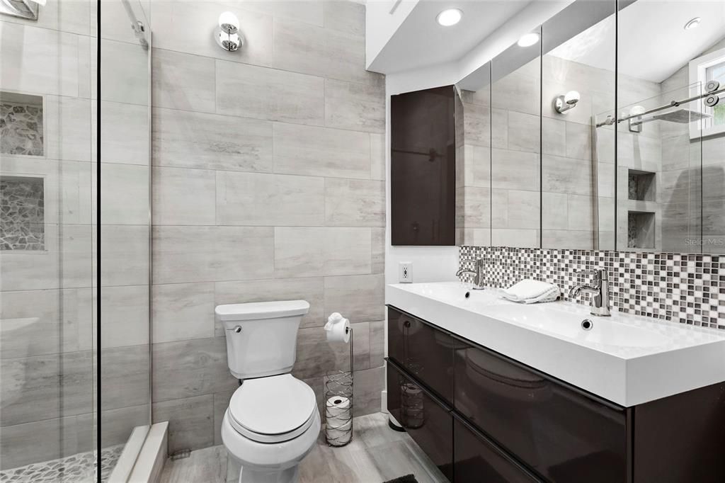 For Sale: $1,450,000 (4 beds, 3 baths, 2421 Square Feet)