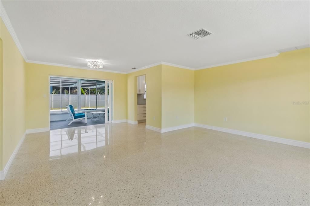En Venta: $565,000 (2 camas, 2 baños, 1176 Pies cuadrados)
