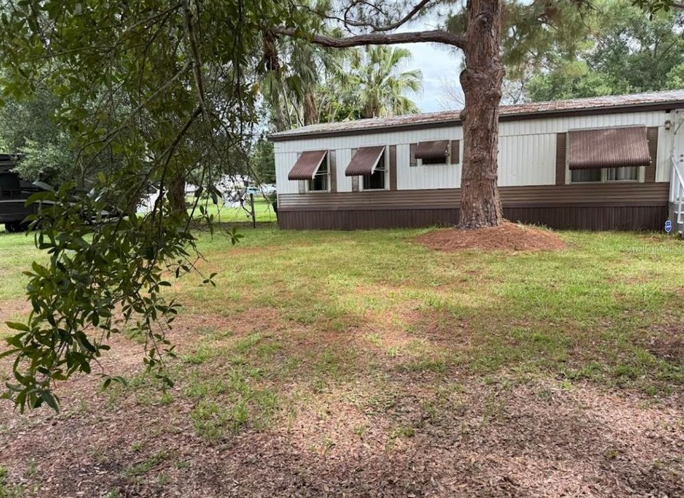For Sale: $99,000 (4 beds, 2 baths, 1472 Square Feet)