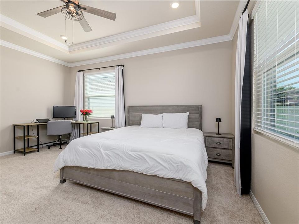 For Sale: $414,900 (4 beds, 3 baths, 2528 Square Feet)