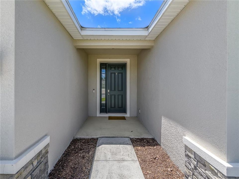 For Sale: $414,900 (4 beds, 3 baths, 2528 Square Feet)