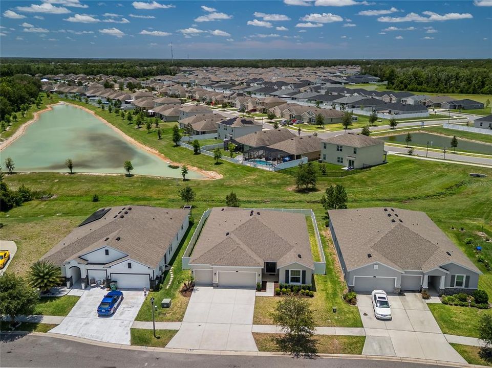 For Sale: $414,900 (4 beds, 3 baths, 2528 Square Feet)
