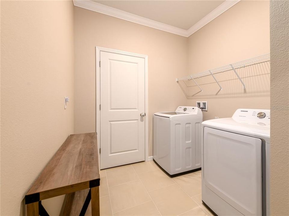 For Sale: $414,900 (4 beds, 3 baths, 2528 Square Feet)