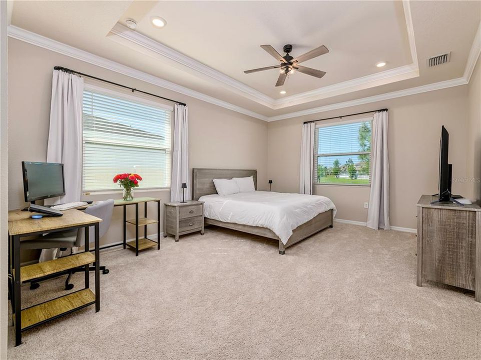For Sale: $414,900 (4 beds, 3 baths, 2528 Square Feet)