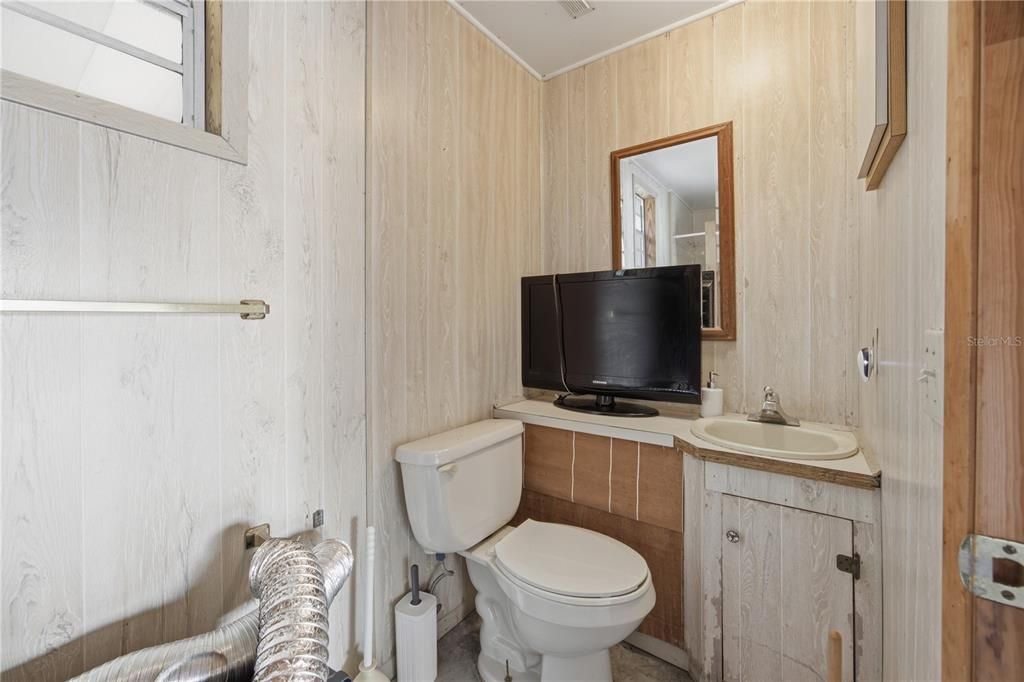 For Sale: $500,000 (2 beds, 3 baths, 1596 Square Feet)