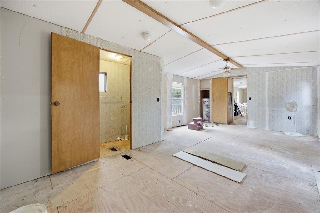 For Sale: $500,000 (2 beds, 3 baths, 1596 Square Feet)