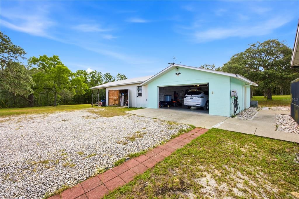 For Sale: $500,000 (2 beds, 3 baths, 1596 Square Feet)