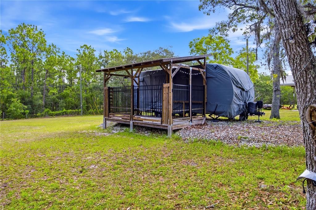 For Sale: $500,000 (2 beds, 3 baths, 1596 Square Feet)