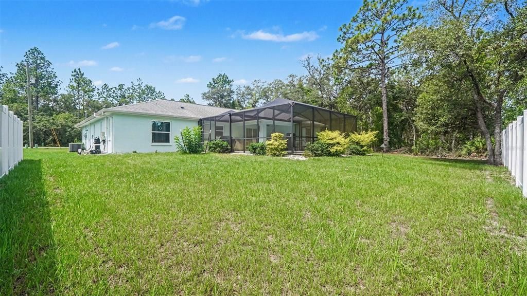 For Sale: $325,000 (3 beds, 2 baths, 1652 Square Feet)
