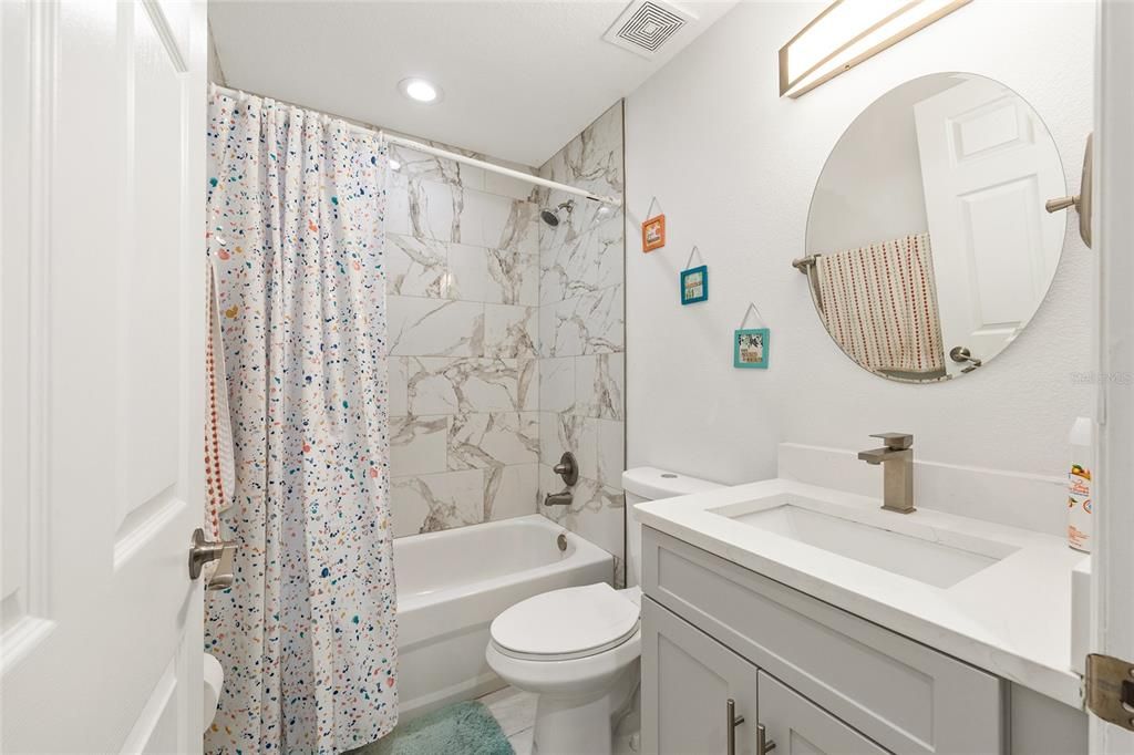 For Sale: $255,000 (3 beds, 2 baths, 1140 Square Feet)