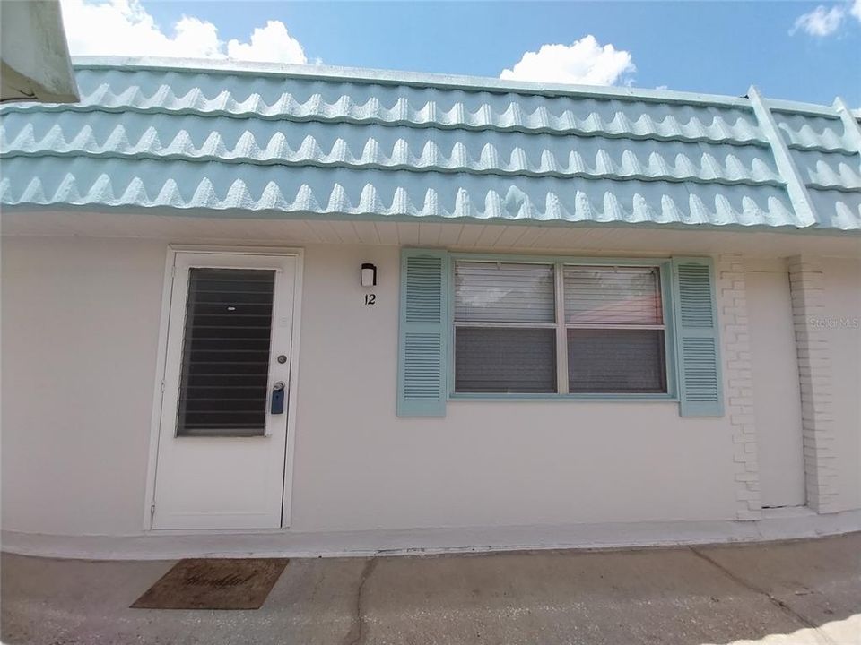 For Rent: $1,800 (2 beds, 2 baths, 1104 Square Feet)