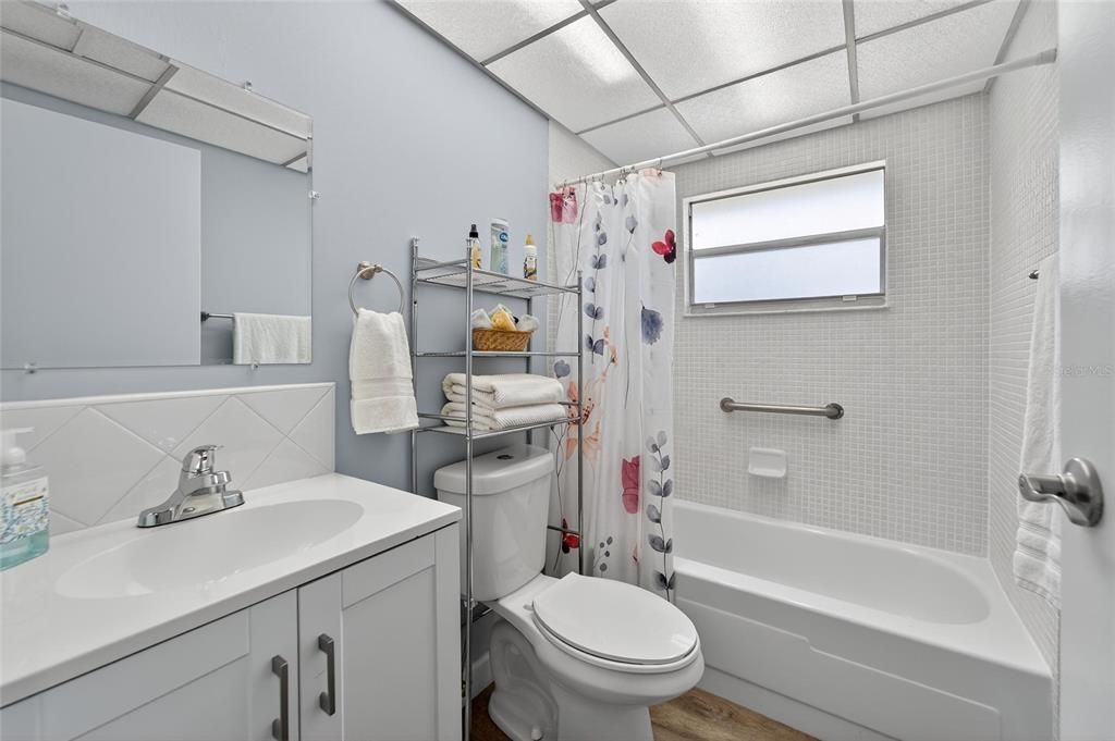 For Rent: $1,800 (2 beds, 2 baths, 1104 Square Feet)