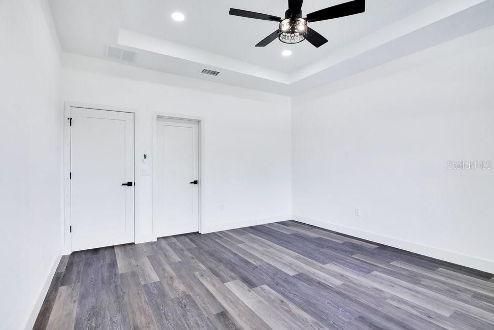 For Sale: $549,000 (4 beds, 3 baths, 2065 Square Feet)