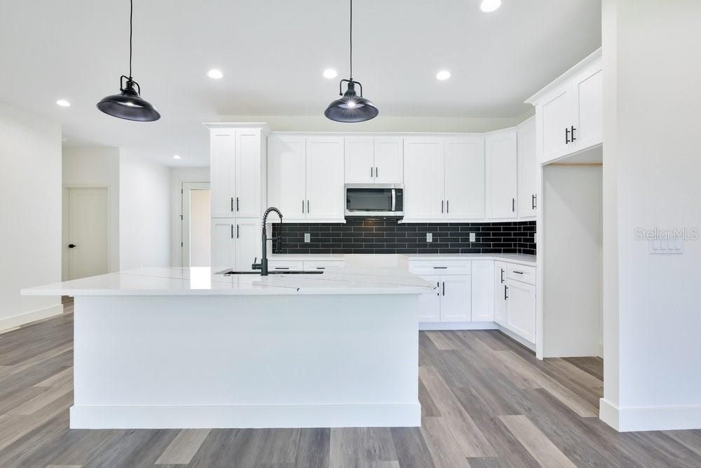 For Sale: $549,000 (4 beds, 3 baths, 2065 Square Feet)