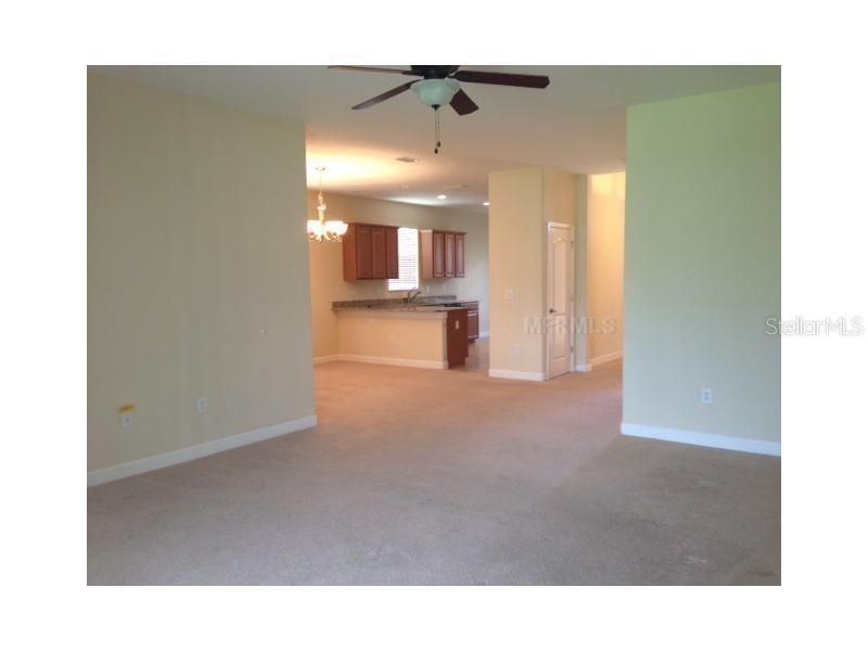 For Rent: $2,195 (3 beds, 2 baths, 1670 Square Feet)