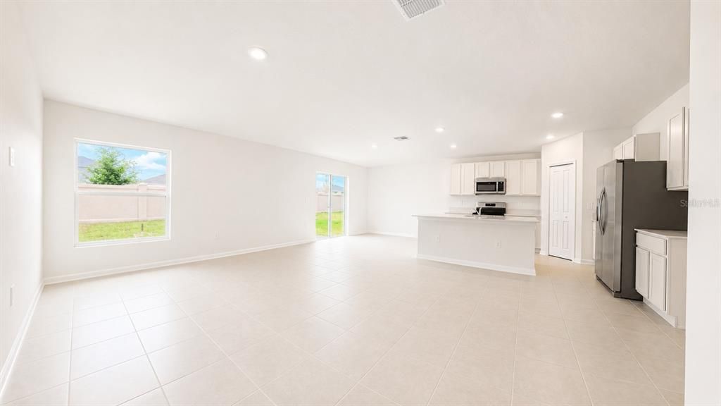 En Renta: $2,300 (4 camas, 2 baños, 1824 Pies cuadrados)