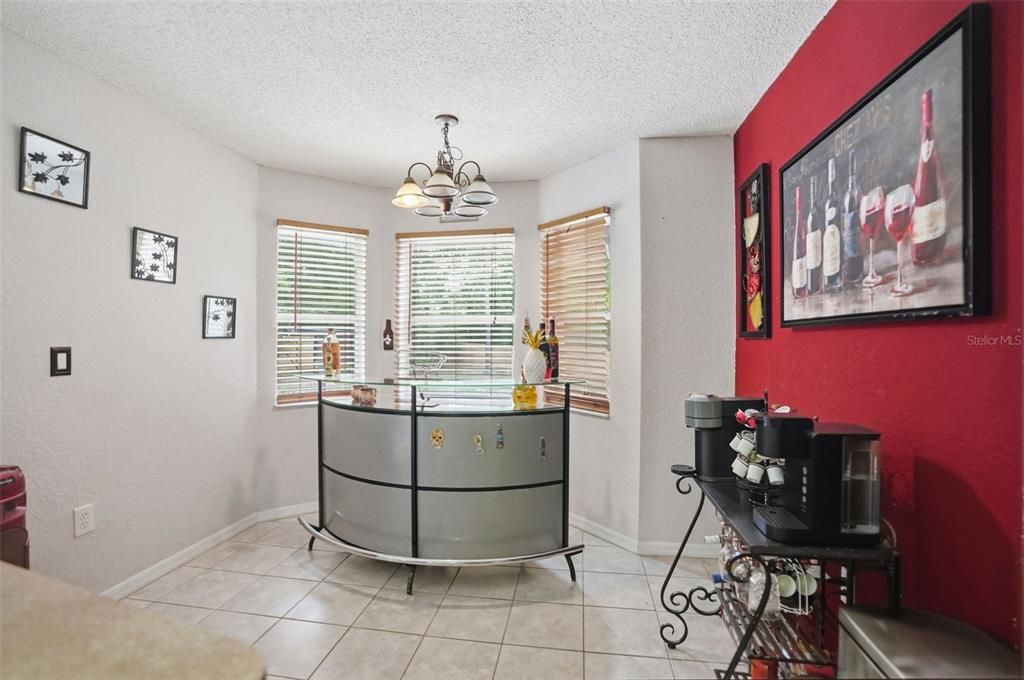 En Venta: $305,000 (3 camas, 2 baños, 1736 Pies cuadrados)
