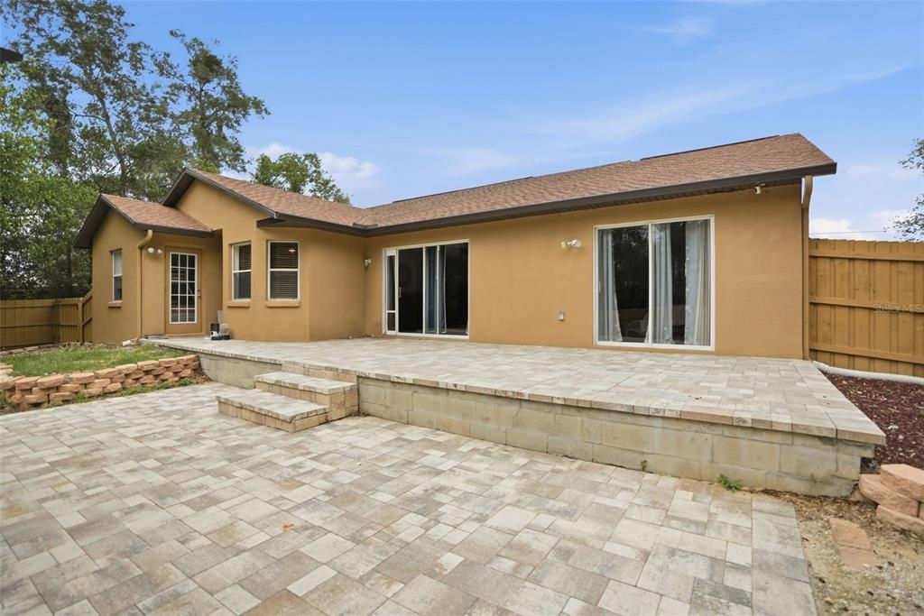 En Venta: $305,000 (3 camas, 2 baños, 1736 Pies cuadrados)