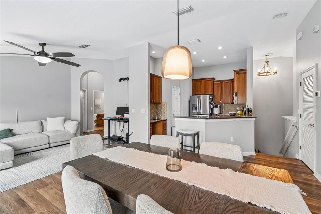 En Venta: $220,000 (2 camas, 2 baños, 1298 Pies cuadrados)