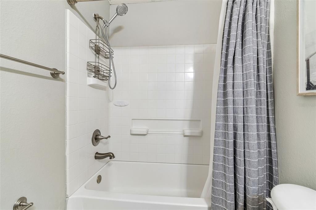 En Venta: $220,000 (2 camas, 2 baños, 1298 Pies cuadrados)
