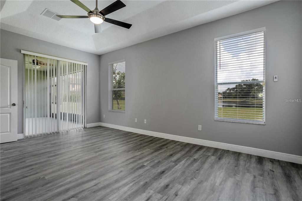 For Sale: $569,000 (4 beds, 3 baths, 2604 Square Feet)