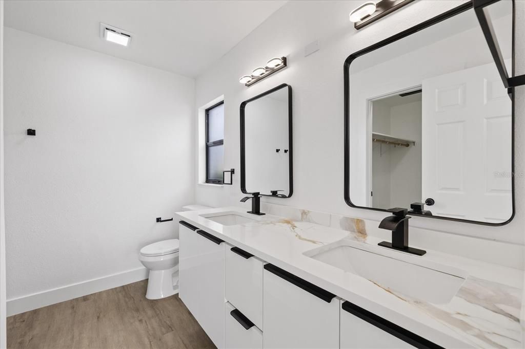 For Sale: $517,900 (4 beds, 2 baths, 1702 Square Feet)