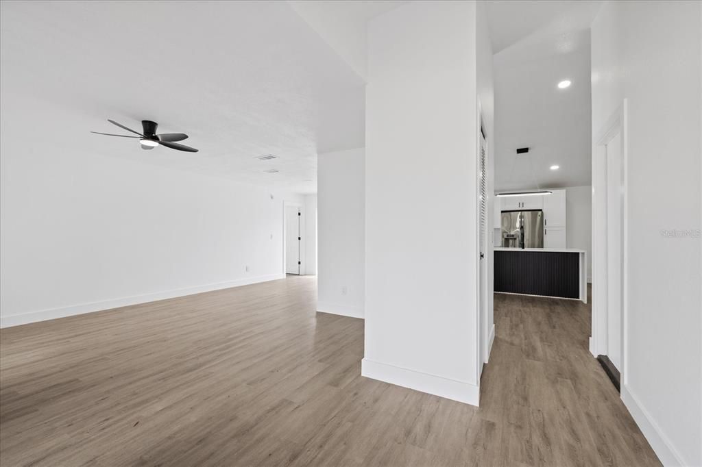For Sale: $517,900 (4 beds, 2 baths, 1702 Square Feet)
