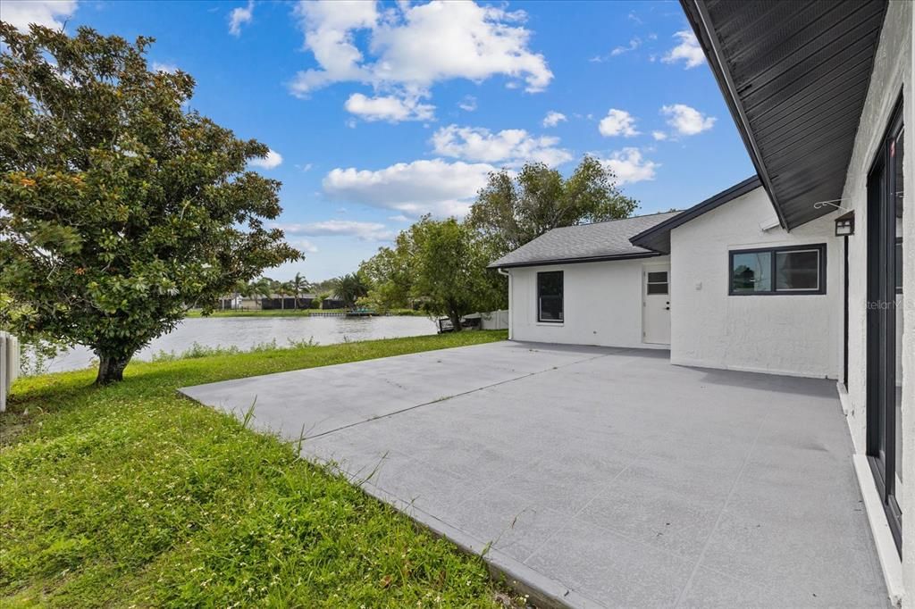For Sale: $517,900 (4 beds, 2 baths, 1702 Square Feet)