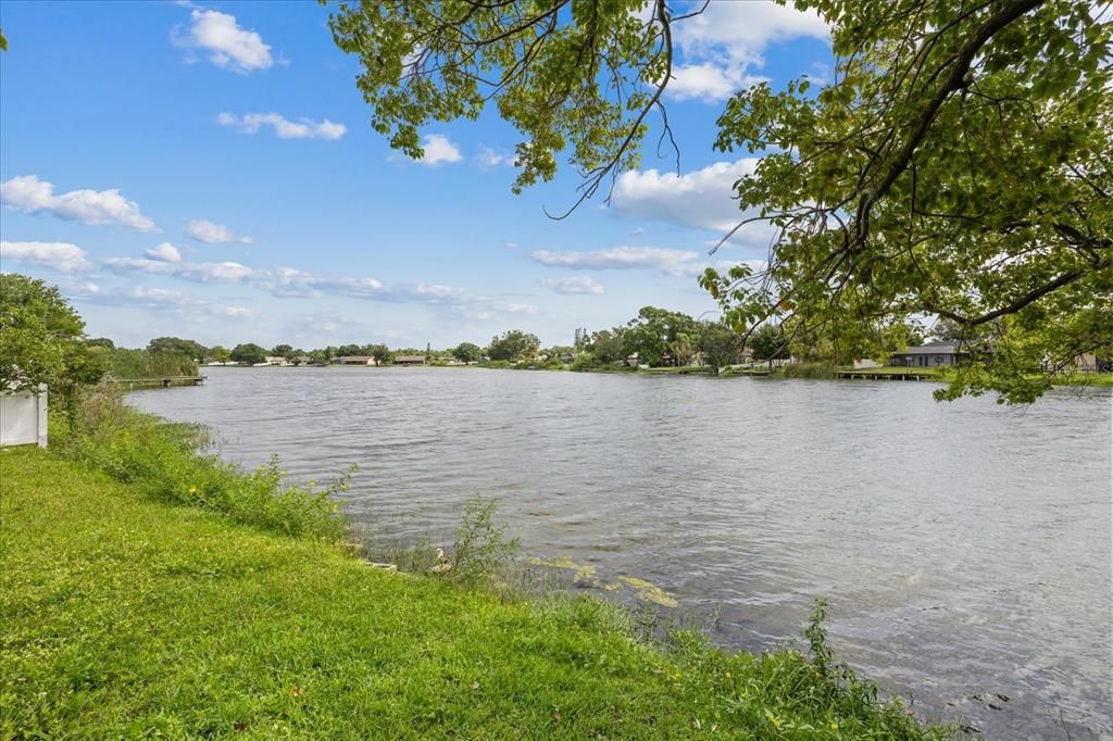 For Sale: $517,900 (4 beds, 2 baths, 1702 Square Feet)
