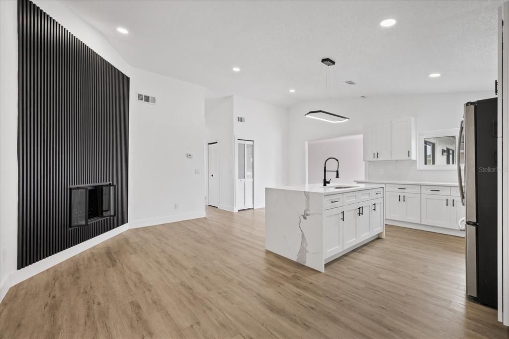 For Sale: $517,900 (4 beds, 2 baths, 1702 Square Feet)