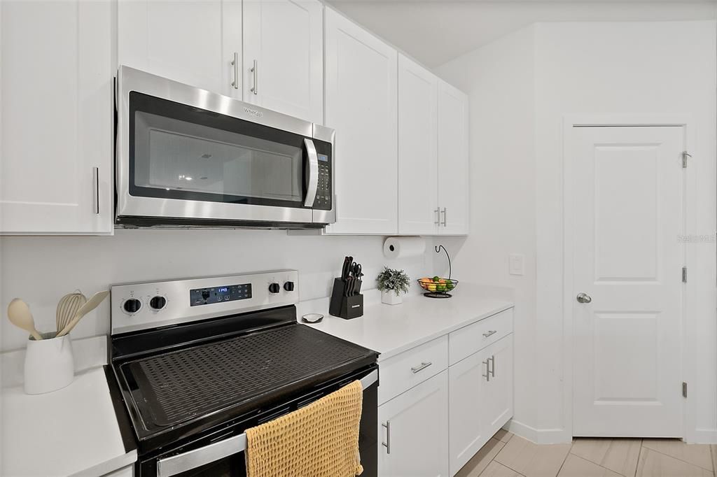 For Sale: $382,900 (4 beds, 2 baths, 2340 Square Feet)