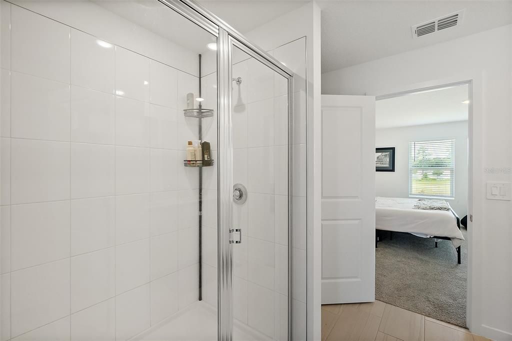 For Sale: $382,900 (4 beds, 2 baths, 2340 Square Feet)