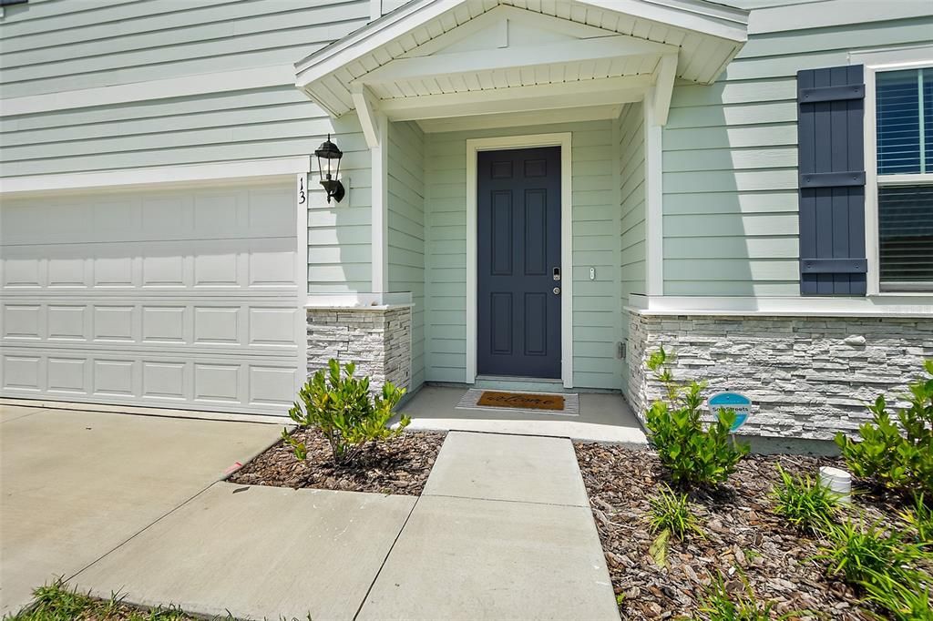For Sale: $382,900 (4 beds, 2 baths, 2340 Square Feet)