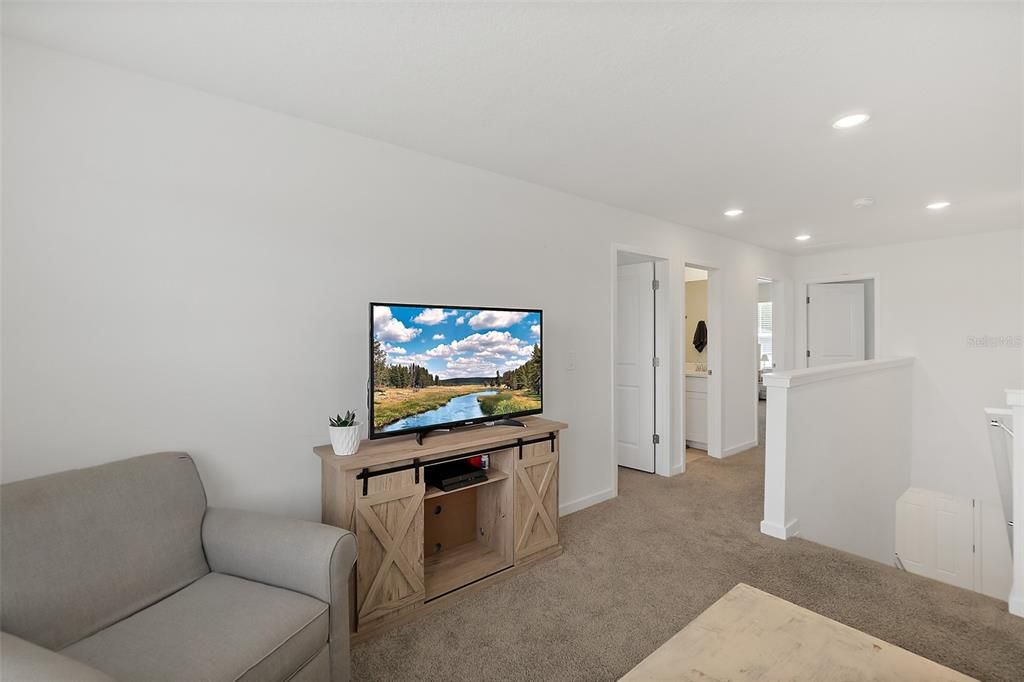 For Sale: $382,900 (4 beds, 2 baths, 2340 Square Feet)