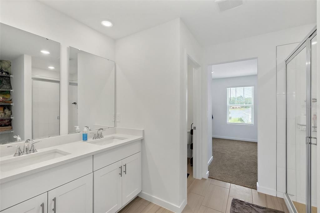 For Sale: $382,900 (4 beds, 2 baths, 2340 Square Feet)
