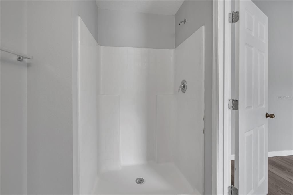 For Sale: $220,000 (3 beds, 2 baths, 1615 Square Feet)