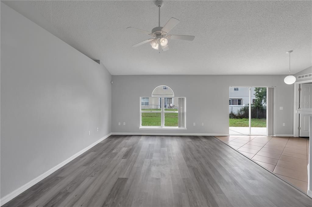 For Sale: $220,000 (3 beds, 2 baths, 1615 Square Feet)