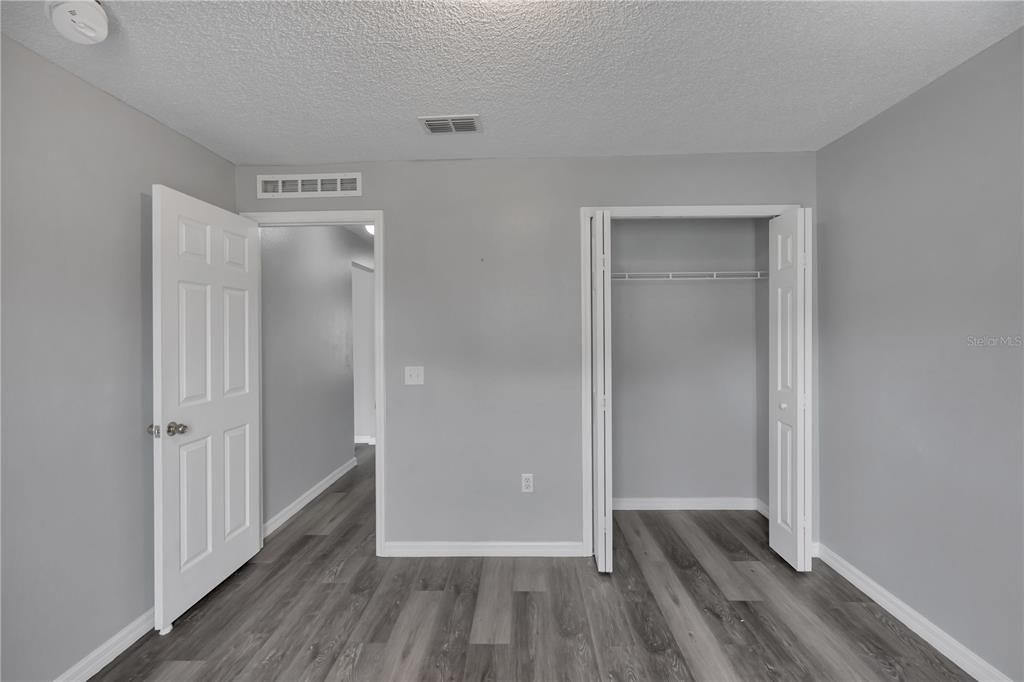 For Sale: $220,000 (3 beds, 2 baths, 1615 Square Feet)