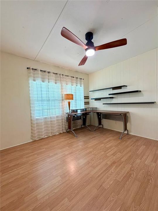 For Sale: $129,900 (3 beds, 2 baths, 1368 Square Feet)