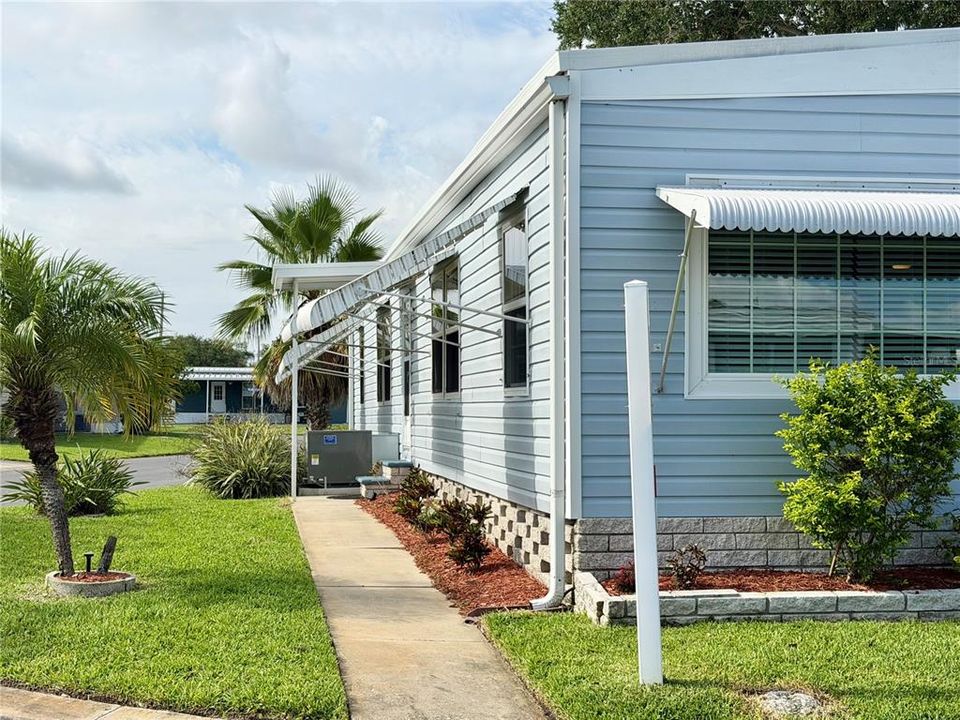 For Sale: $129,900 (3 beds, 2 baths, 1368 Square Feet)